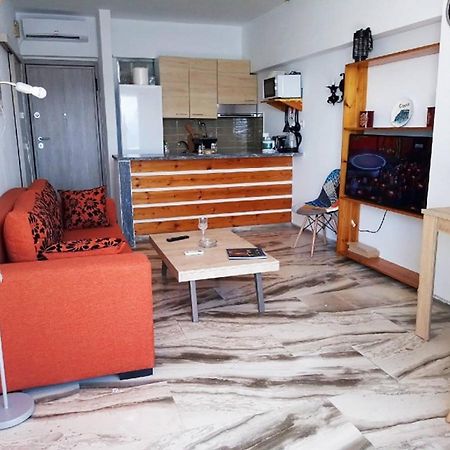 Atlas Apartment With Private Beach And Seaview Loutráki Esterno foto
