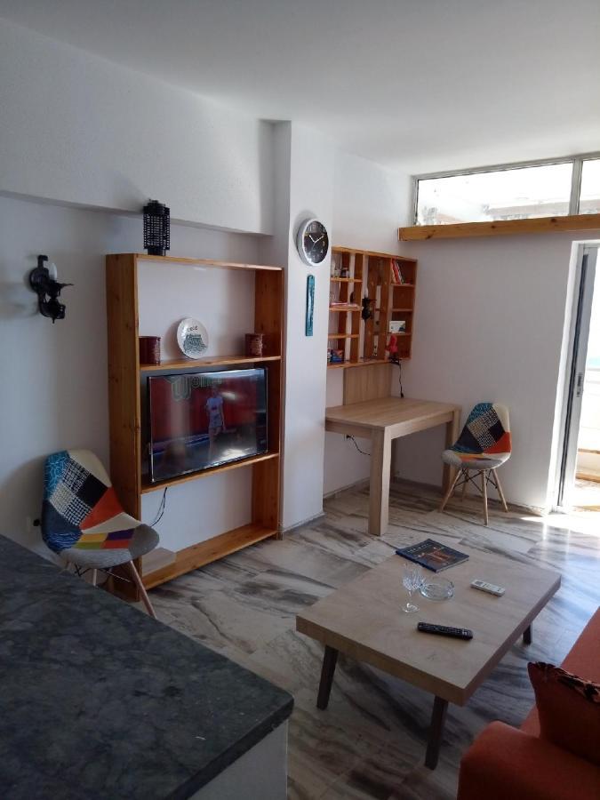 Atlas Apartment With Private Beach And Seaview Loutráki Esterno foto
